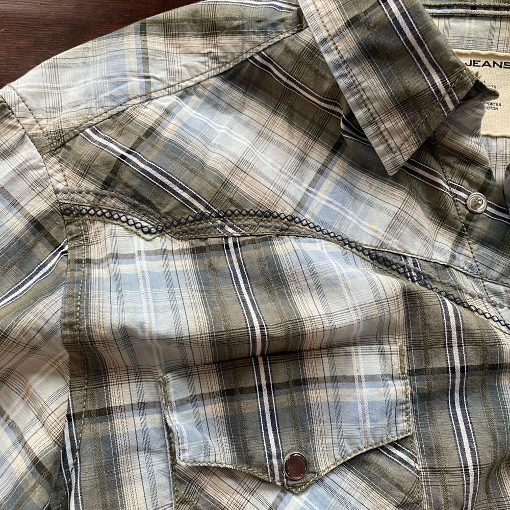 DKNY Size Large Western Style Pearl Snaps Short Sleeve Patterned Shirt - Picture 2 of 8